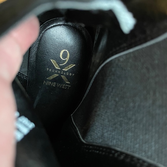 *Last Chance* Nine West size 7 booties - Picture 3 of 4